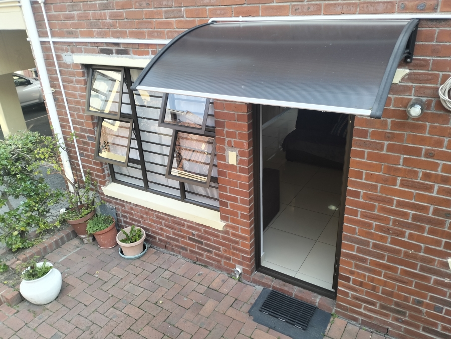 2 Bedroom Property for Sale in Wynberg Western Cape